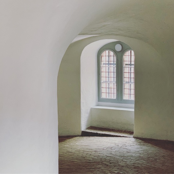 Meet your Posher, Amy - Picture 1 of 1